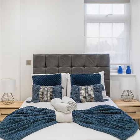 Welcoming And Spacious Apartment- Excellent Location London Eksteriør billede
