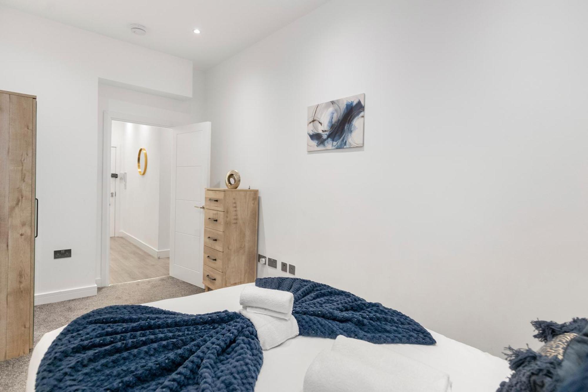 Welcoming And Spacious Apartment- Excellent Location London Eksteriør billede
